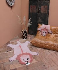 1.45.10.042.030.5-PINKY-LION-LARGE-AND-SMALL-WEB